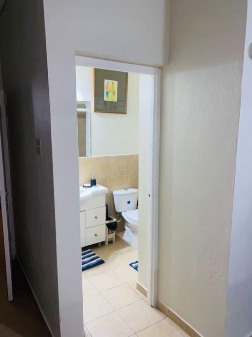 Club Caribbean Apartments Рънауей Бей Екстериор снимка